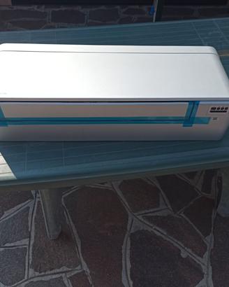 Daikin Mockup FTXA35BS.E