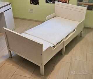 Lettino allungabile Ikea colore bianco in legno