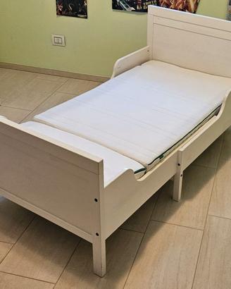 Lettino allungabile Ikea colore bianco in legno