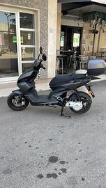 scooter Hurba Discovery elettrico 125