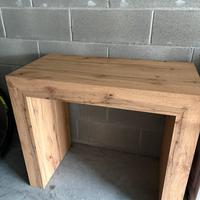 Consolle di ingresso allungabile.