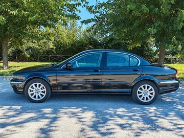 Jaguar X-Type 2.5 V6 24V cat Executive