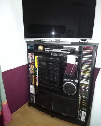 Mobile TV, CD, STERO componibile, con ruote.