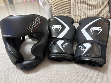 Guantoni e para viso boxe
