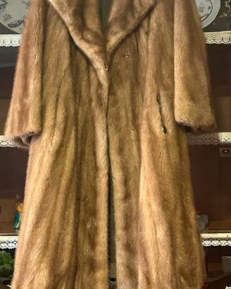 Vera pelliccia taglia L- XL con cappello abbinato 