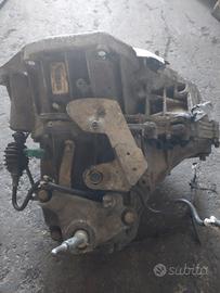 CAMBIO MANUALE USATO DACIA DUSTER 1.5 TD 6 M 1° S