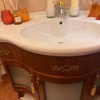 BAGNO CLASSICO ELEGANTE – PARI AL NUOVO