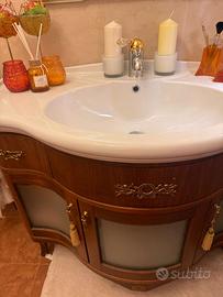 BAGNO CLASSICO ELEGANTE – PARI AL NUOVO