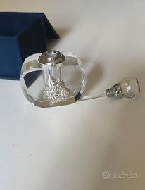 Serie di piccoli oggetti per la casa 