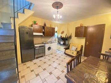 CASA INDIPENDENTE A MONTEFIASCONE