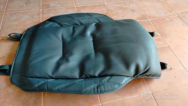 cuscino per auto con ganci