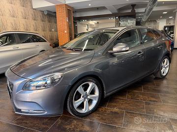 Volvo V40 D2 1.6 Summum
