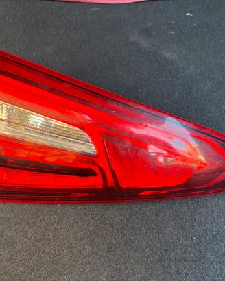Faro posteriore sinistro Mercedes Classe A W177