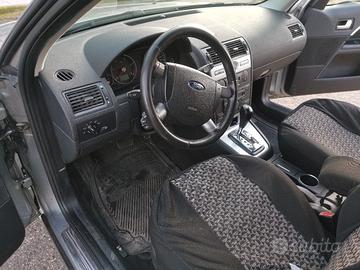 mondeo ancora  marciante per pezzi di ricambio 