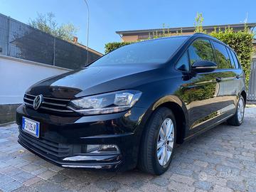 Volkswagen Touran 1.6TDI 7 posti