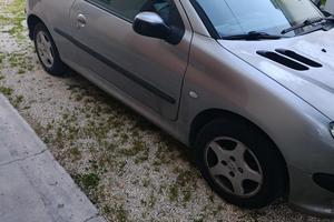Auto Peugeot 206