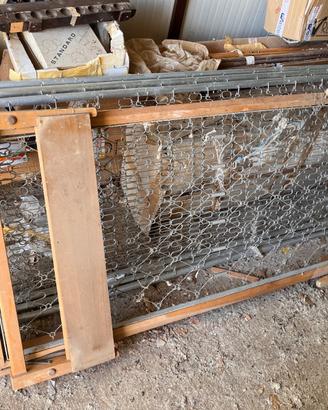 Rete letto singolo con bordo in legno apribile