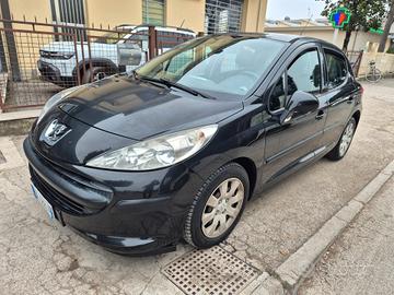Peugeot 207 1.4 8V 75CV 5p. ONE Line -GPL-