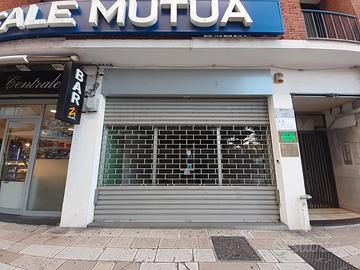 Locasi negozio in Taranto
