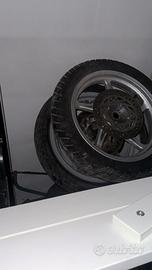 cerchi e gomme honda sh dal 2002 al 2010