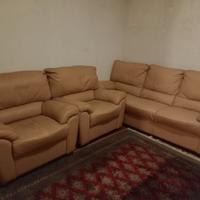  Divano 3 posti + 2 poltrone in pelle beige chiaro
