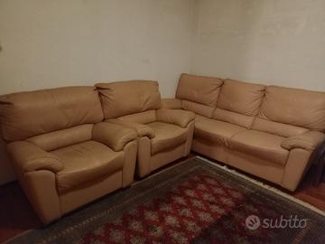  Divano 3 posti + 2 poltrone in pelle beige chiaro