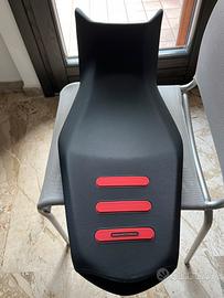 Sella originale BMW F900GS altezza standard 870 mm