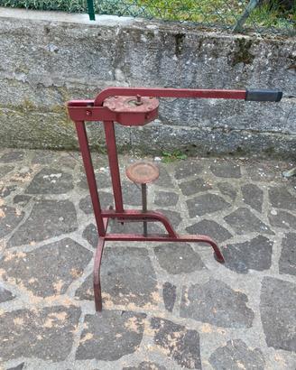 Tappatrice bottiglie