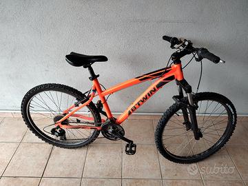 Mountain bike 26 pollici Btwin 