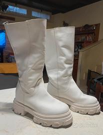 Stivali Bianchi Chunky in Pelle