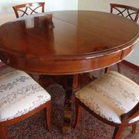 Antiquariato,antichità,tavolo da pranzo con sedie