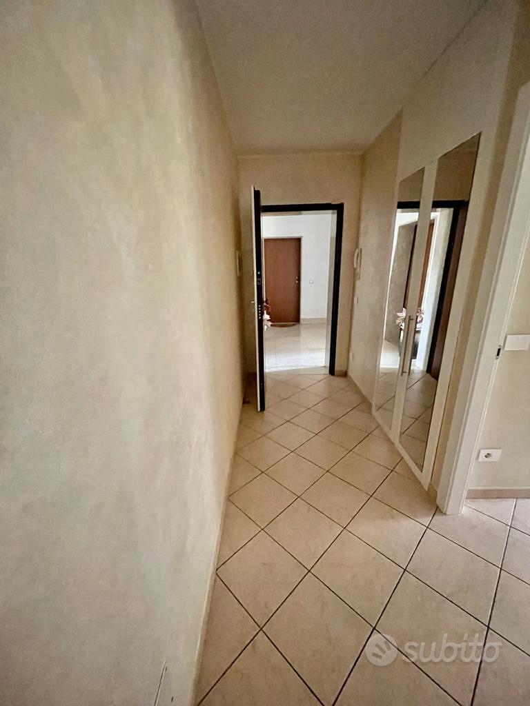 Via Fares appartamento con 2 garage e soffitta - Vista 6