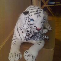 Tigre bianca peluche con cucciolo