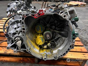 Cambio Mitsubishi Space Star 1.9 d F9Q 75kw 01-04