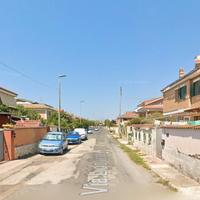 Torvaianica ampio bilocale ammobiliato