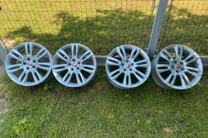 Cerchi ORIGINALI 18 pollici Jaguar XE X760