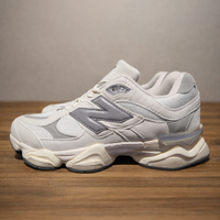New Balance 9060 Bianca numero 43