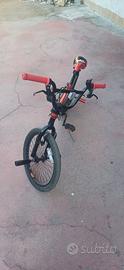 bicicletta BMX 