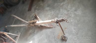 2 aratri manuali tradizionali – da collezione 