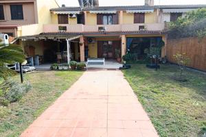 Villetta a schera con ampio cortile