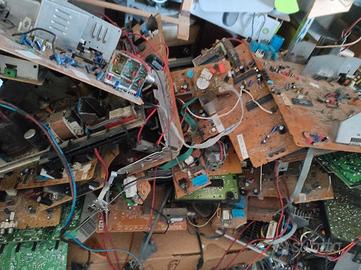 Schede elettroniche guaste