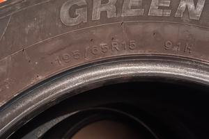 Gomme 195/65-15