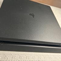 Play station 4 slim