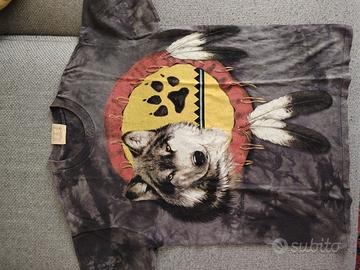 maglietta è una The Mountain Wolf T-Shirt vintage 