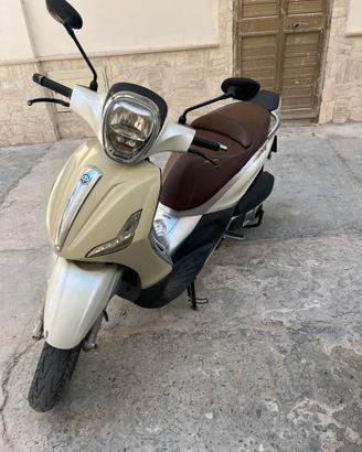 Beverly 125