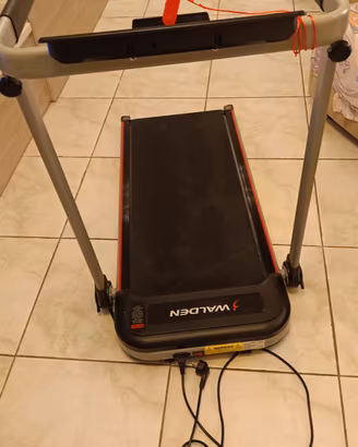 TAPIS Roulant WALDEN F2800 mai usato 