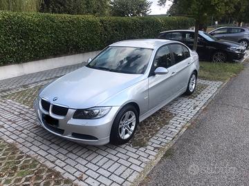 BMW 320i benzina 125 kw