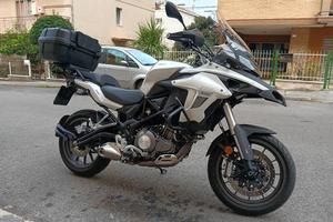 Benelli trk 502 stradale 