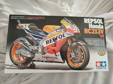 Tamiya 1/12 Repsol Honda RC 213V 2014