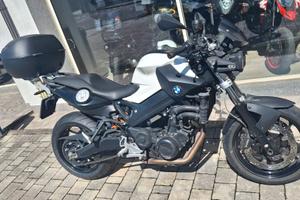 BMW 800R